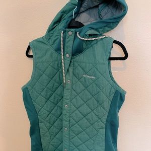 Columbia Vest